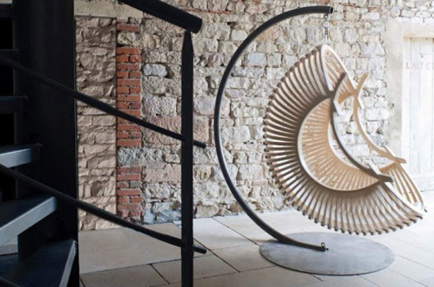 ../pictures/pic_big/news/1358803946_10-pendant-garden-chairs gallery.JPG